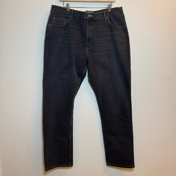 Wrangler Authentics Men’s Jeans 38x32 Black Wash | Classic Fit - Picture 1 of 4